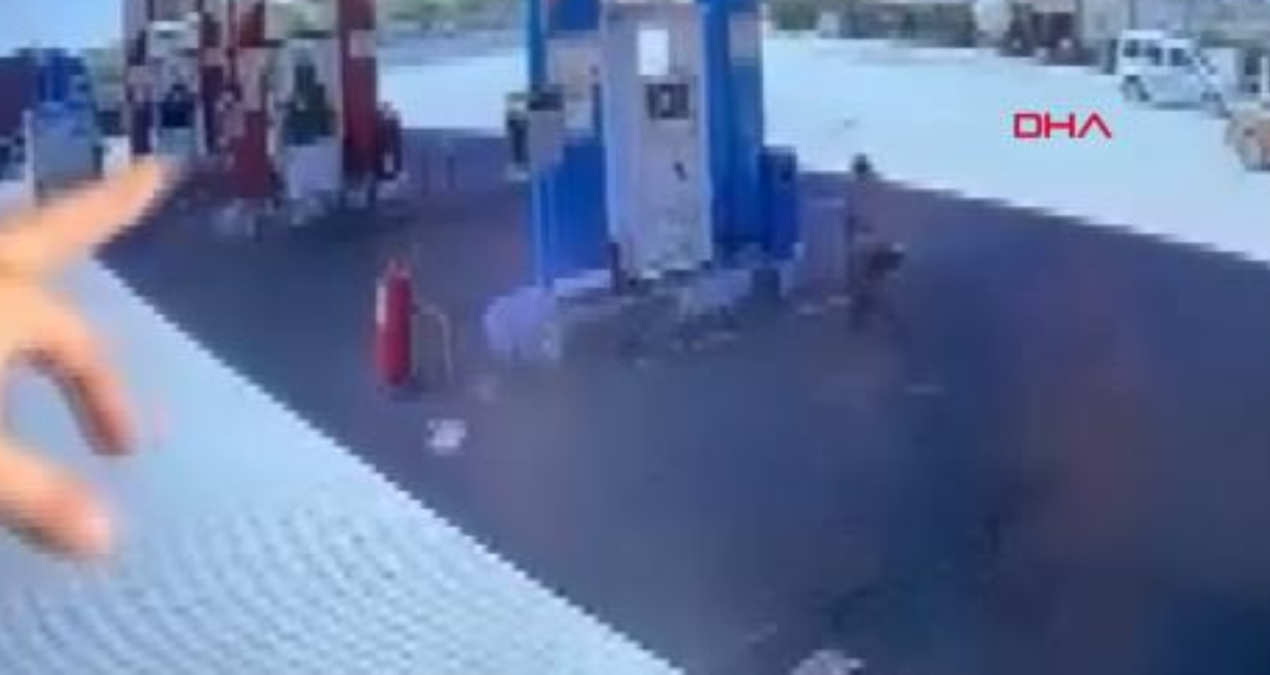 akaryakit istasyonundaki silahli kavga kamerada kmKygvjP